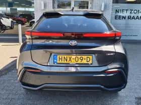 Toyota C-HR (2025) thumbnail 7