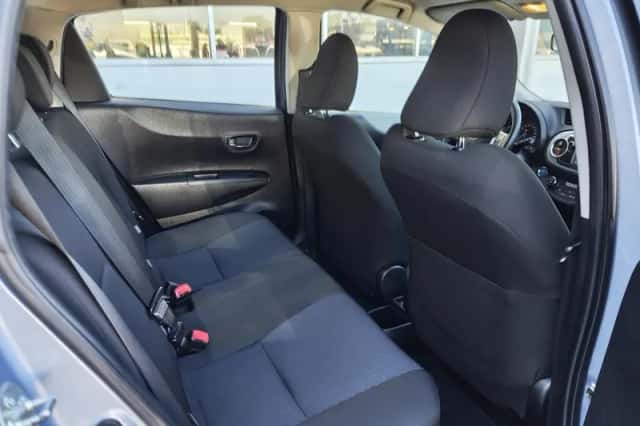 Toyota Yaris (2013) thumbnail 25