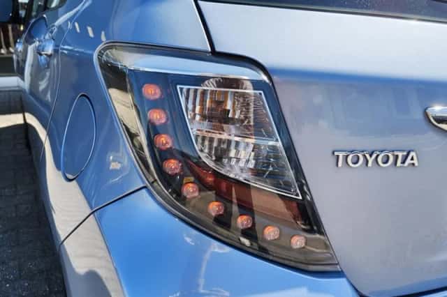 Toyota Yaris (2013) thumbnail 30