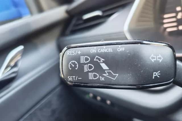 Škoda Octavia (2022) thumbnail 12