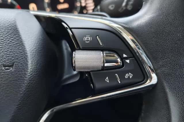 Škoda Octavia (2022) thumbnail 15