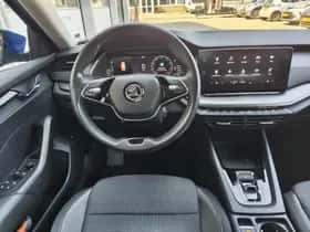 Škoda Octavia (2022) thumbnail 8