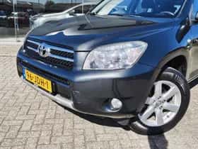 Toyota RAV4 (2009) thumbnail 2