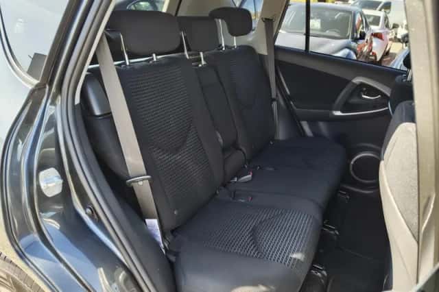 Toyota RAV4 (2009) thumbnail 28