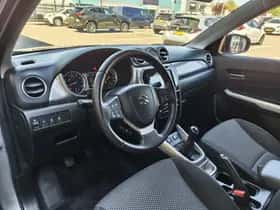 Suzuki Vitara (2018) thumbnail 24