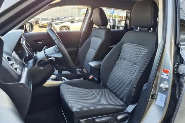 Suzuki Vitara (2018) thumbnail 25