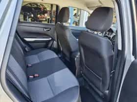 Suzuki Vitara (2018) thumbnail 27