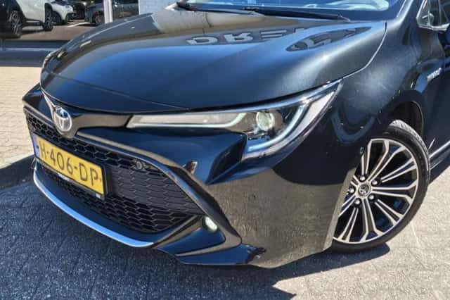 Toyota Corolla (2020) thumbnail 2