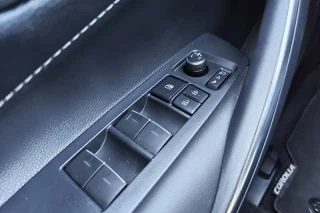 Toyota Corolla (2020) thumbnail 25