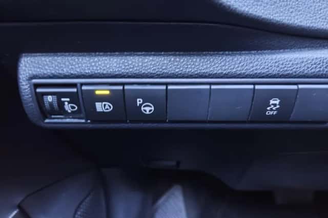 Toyota Corolla (2020) thumbnail 26