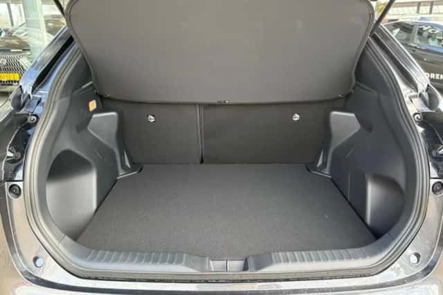 Toyota Yaris Cross (2026) thumbnail 30