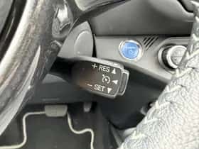 Toyota Yaris (2019) thumbnail 15