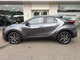 Toyota C-HR (2025) thumbnail 3