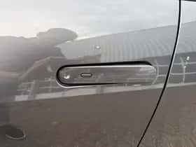 Toyota C-HR (2025) thumbnail 38