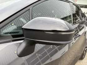 Toyota C-HR (2025) thumbnail 39