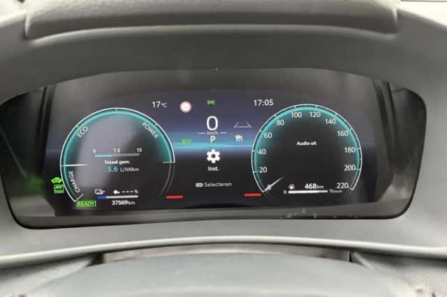 Toyota C-HR (2025) thumbnail 10