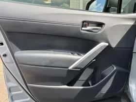 Toyota Corolla (2025) thumbnail 12