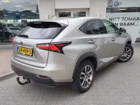 Lexus NX (2015) thumbnail 4