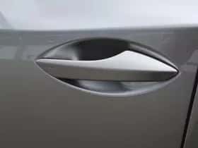 Lexus NX (2015) thumbnail 42
