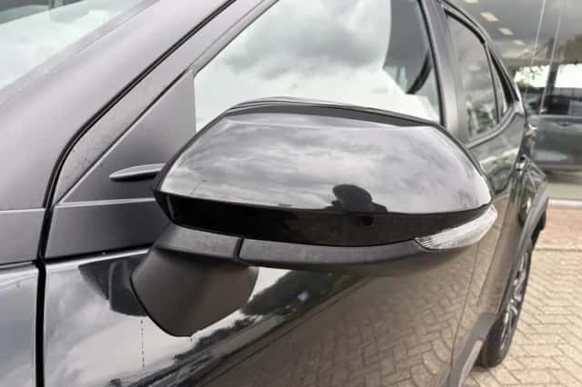 Toyota Yaris Cross (2026) thumbnail 36