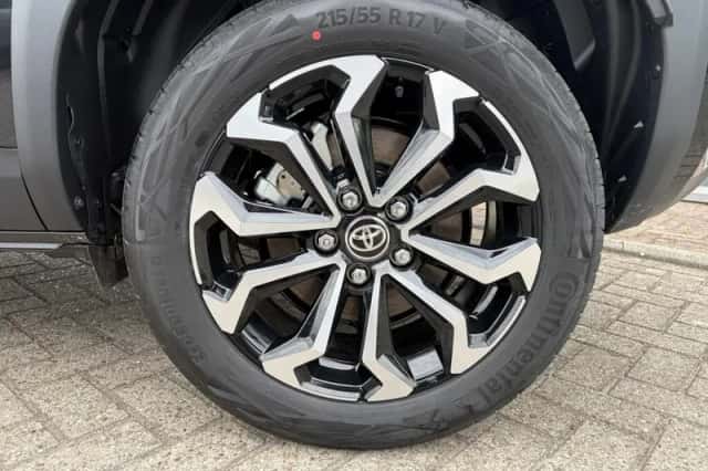Toyota Yaris Cross (2026) thumbnail 39