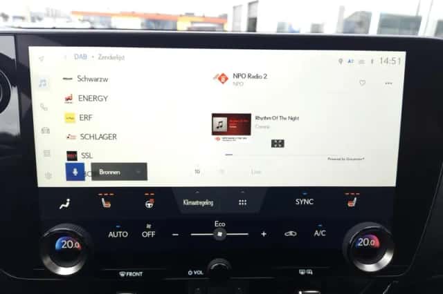 Lexus NX (2025) thumbnail 16