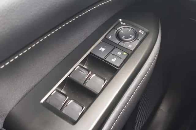 Lexus NX (2025) thumbnail 25