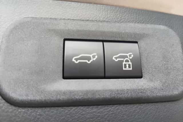 Lexus NX (2025) thumbnail 38