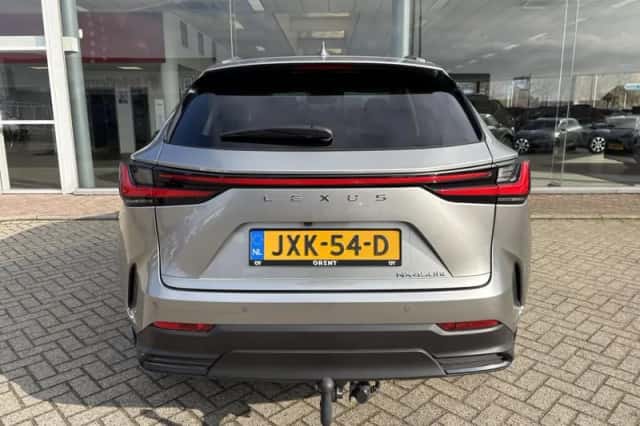 Lexus NX (2025) thumbnail 7