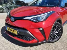 Toyota C-HR (2020) thumbnail 2