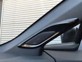 Toyota C-HR (2020) thumbnail 29