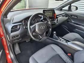 Toyota C-HR (2020) thumbnail 30