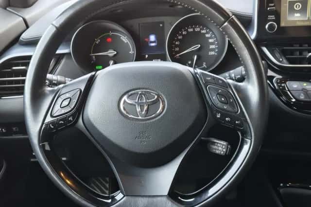 Toyota C-HR (2020) thumbnail 10
