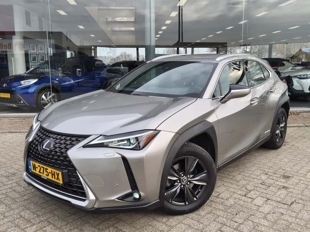 Lexus UX (2020) — foto 1