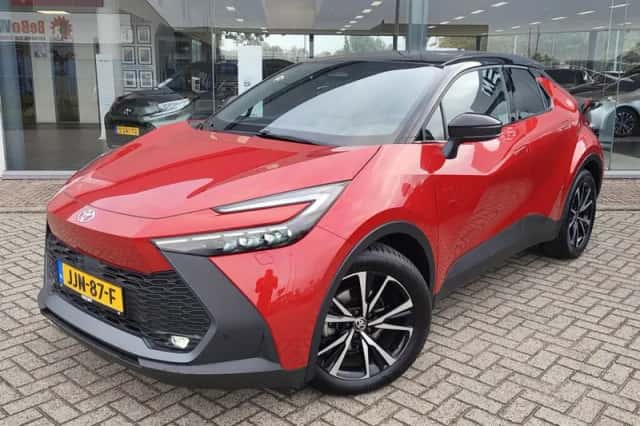 Toyota C-HR (2024)