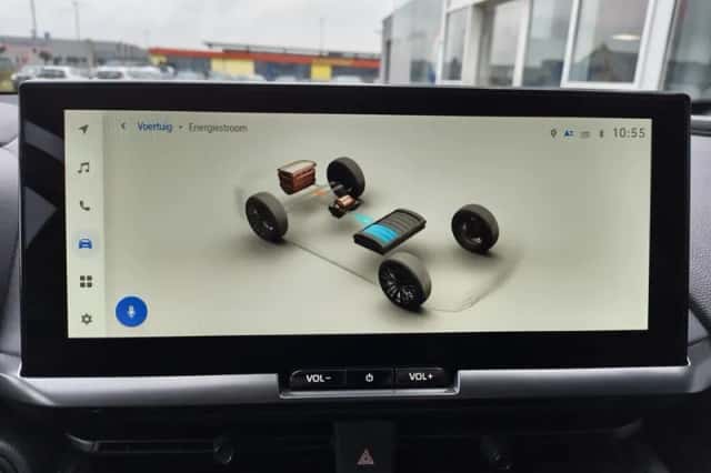 Toyota C-HR (2024) thumbnail 17