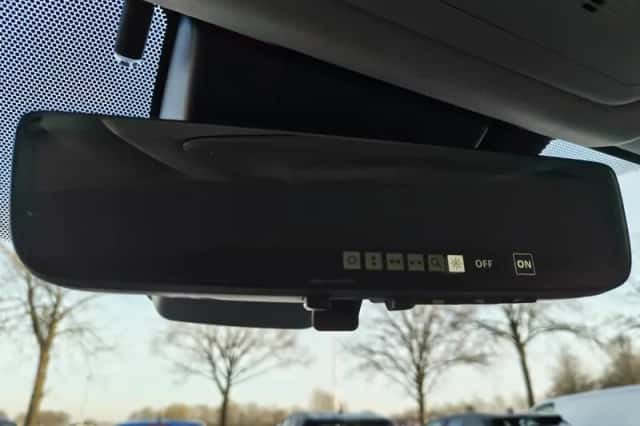 Toyota RAV4 (2021) thumbnail 25