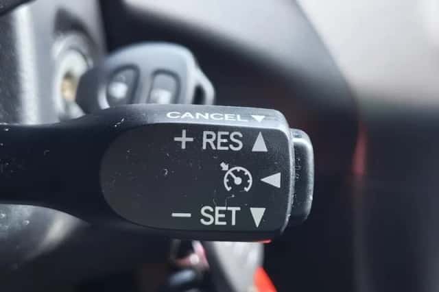 Toyota RAV4 (2010) thumbnail 13