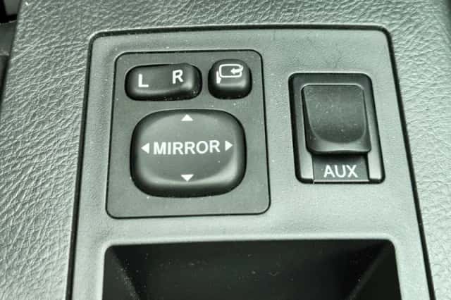 Toyota RAV4 (2010) thumbnail 19