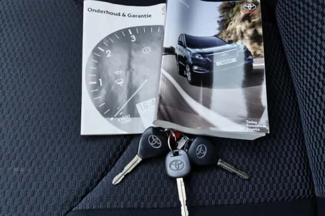 Toyota RAV4 (2010) thumbnail 35
