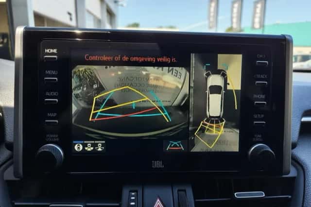 Toyota RAV4 (2020) thumbnail 19