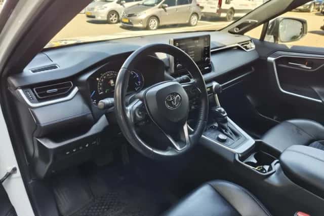 Toyota RAV4 (2020) thumbnail 28