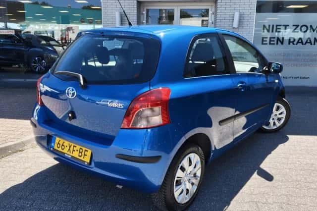 Toyota Yaris (2007) thumbnail 4