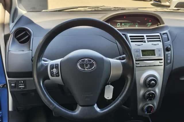 Toyota Yaris (2007) thumbnail 8