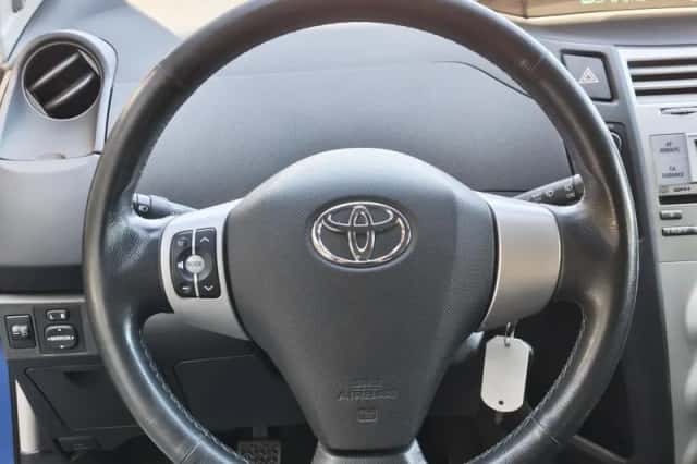 Toyota Yaris (2007) thumbnail 9