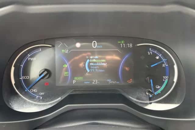Toyota RAV4 (2022) thumbnail 13