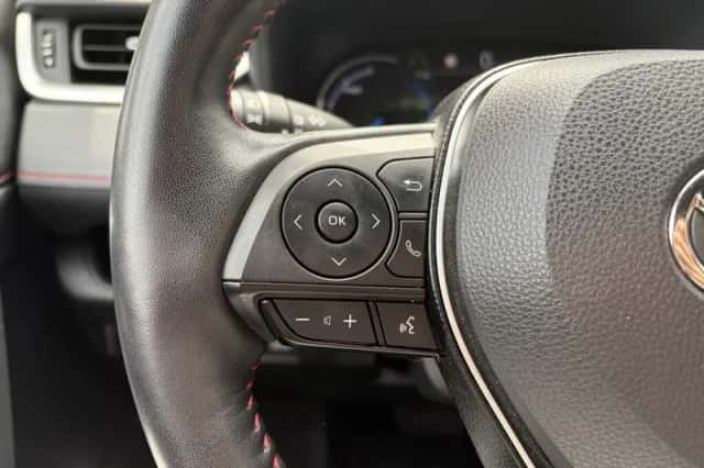 Toyota RAV4 (2022) thumbnail 14