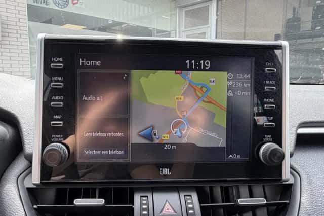 Toyota RAV4 (2022) thumbnail 23