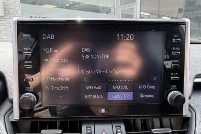 Toyota RAV4 (2022) thumbnail 24