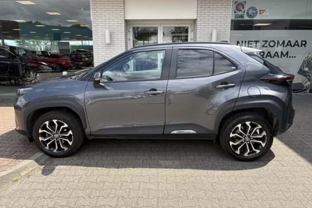 Toyota Yaris Cross (2025) thumbnail 3